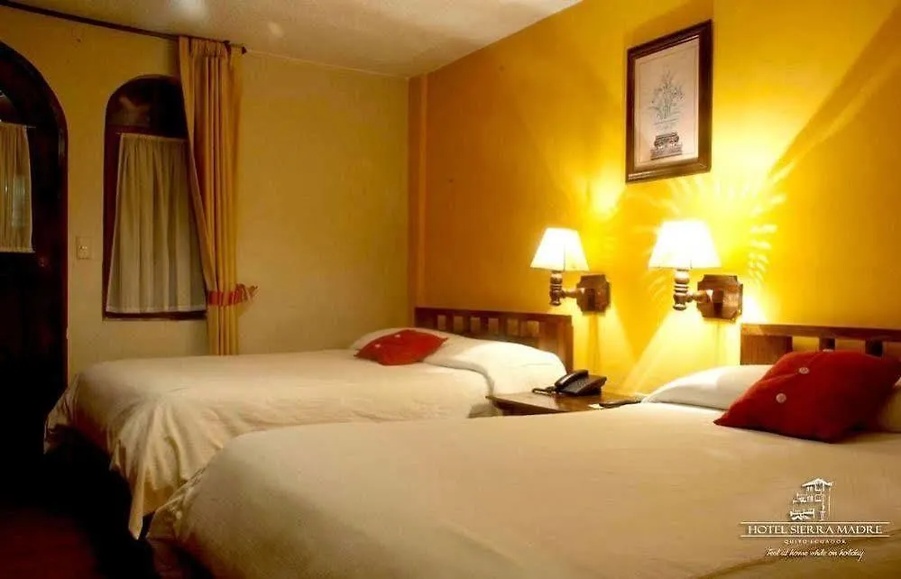 Kituandes Hotel Quito 3*,
